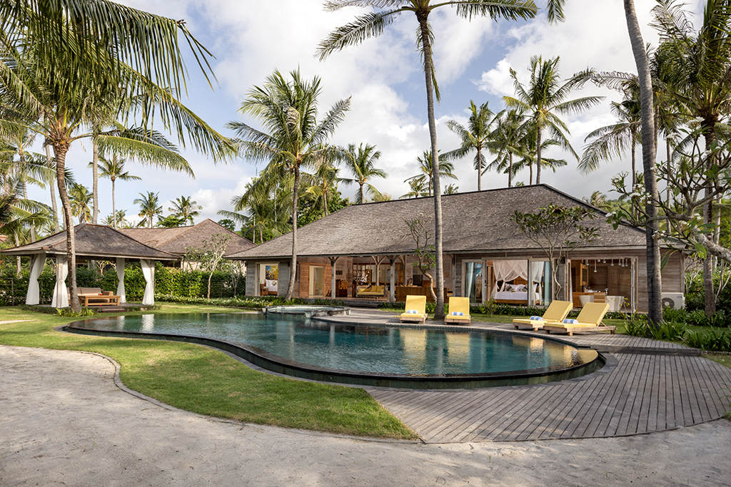 Beach Front Signature President Three Bedroom Pool Villa